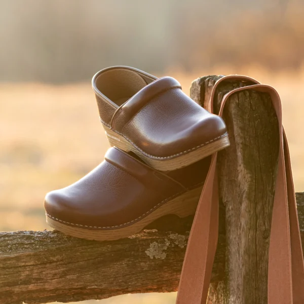 PROFESSIONAL CLOG MILLED CORDOVAN - Image 2